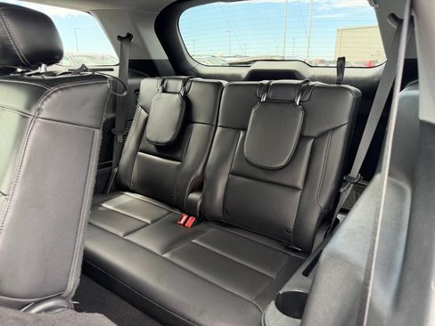 Used 2023 Ford Explorer XLT w/ Equipment Group 202A AWD/4WD image 16