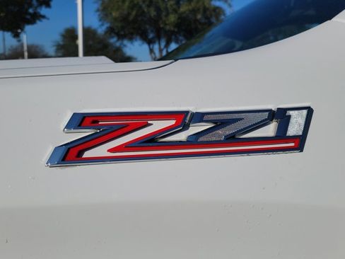 Used 2019 Chevrolet Silverado 1500 LTZ w/ LTZ Texas Edition image 9