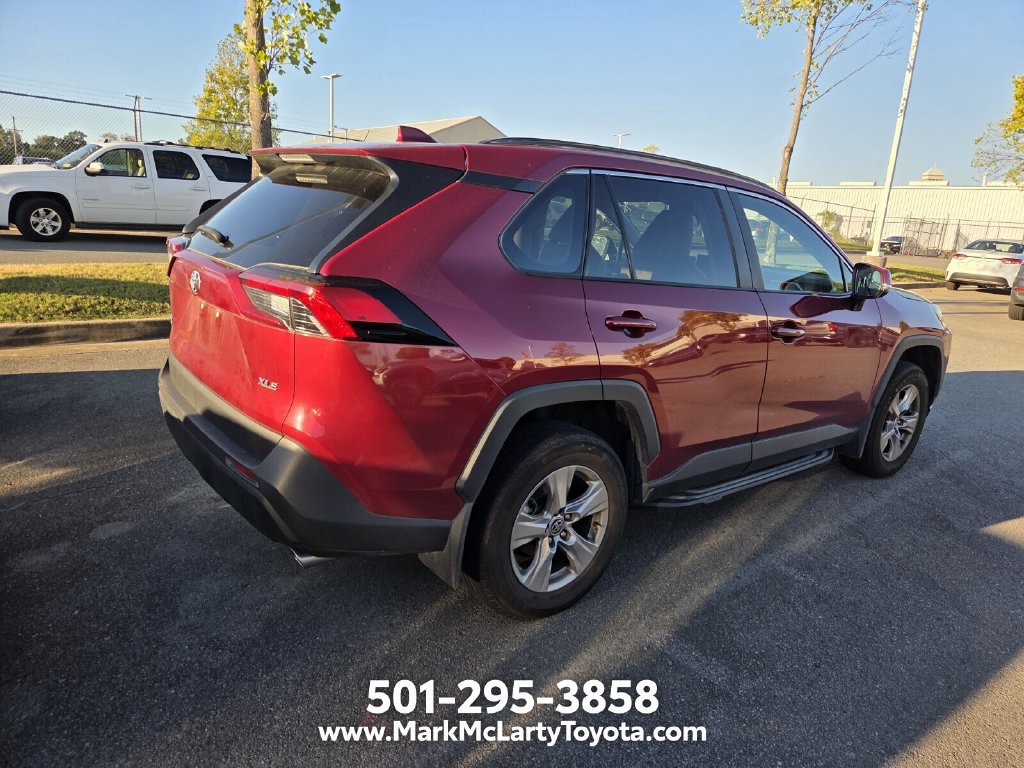 Used 2023 Toyota RAV4 XLE FWD image 5