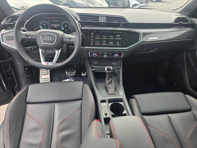 Used 2025 Audi Q3 2.0T Premium Plus w/ Premium Plus Package AWD/4WD image 21
