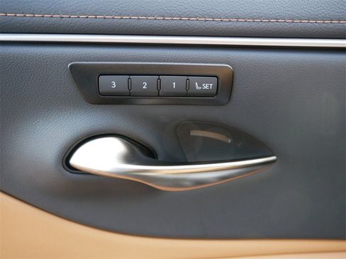 New 2025 Lexus ES 300h w/ Premium Package image 14