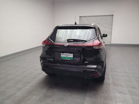 Used 2021 Nissan Kicks SV FWD image 7