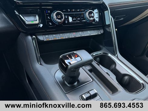 Used 2025 GMC Sierra 1500 AT4 w/ AT4 Premium Package AWD/4WD image 27