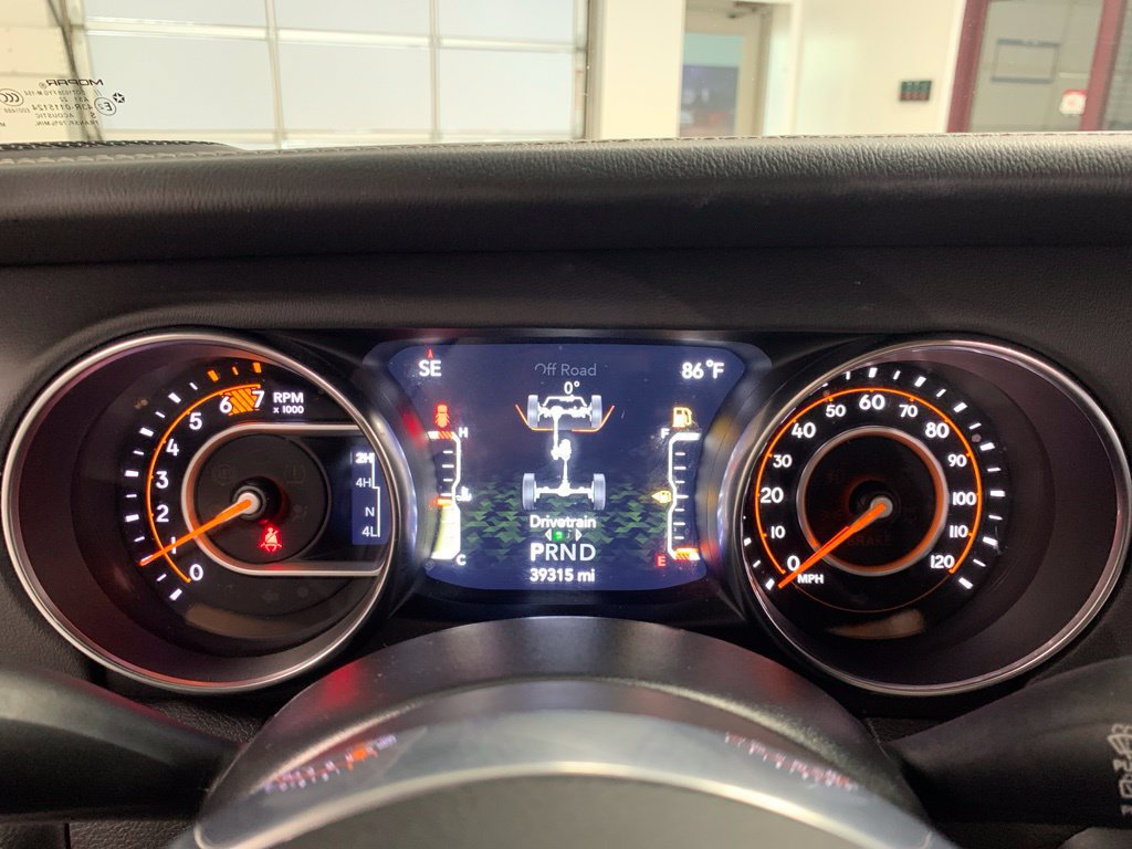 Certified 2022 Jeep Wrangler Unlimited Sahara w/ Cold Weather Group AWD/4WD image 21