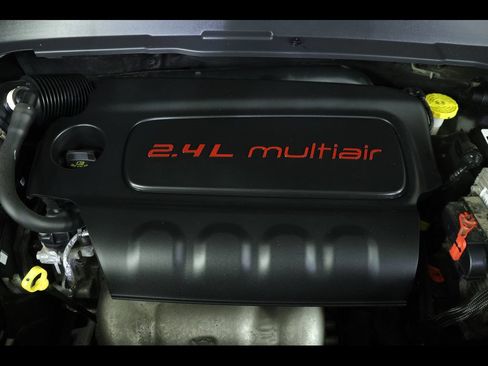 Certified 2022 Jeep Compass Limited w/ Sun and Sound Group AWD/4WD image 22