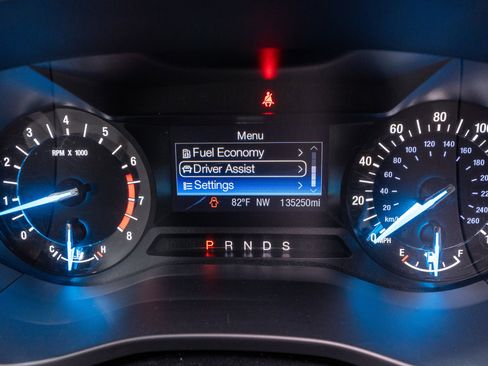 Used 2017 Ford Fusion SE image 20