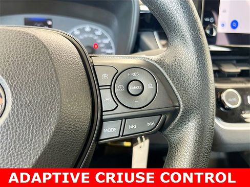 Used 2024 Toyota Corolla LE image 28
