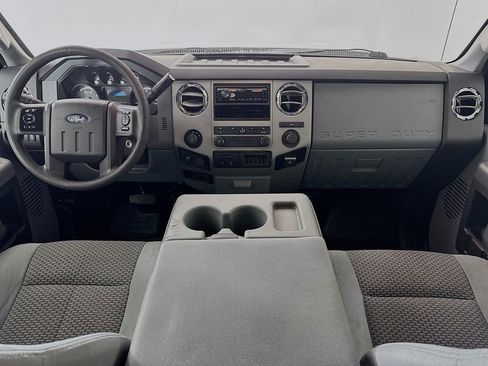 Used 2015 Ford F350 XLT w/ Camper Package image 13