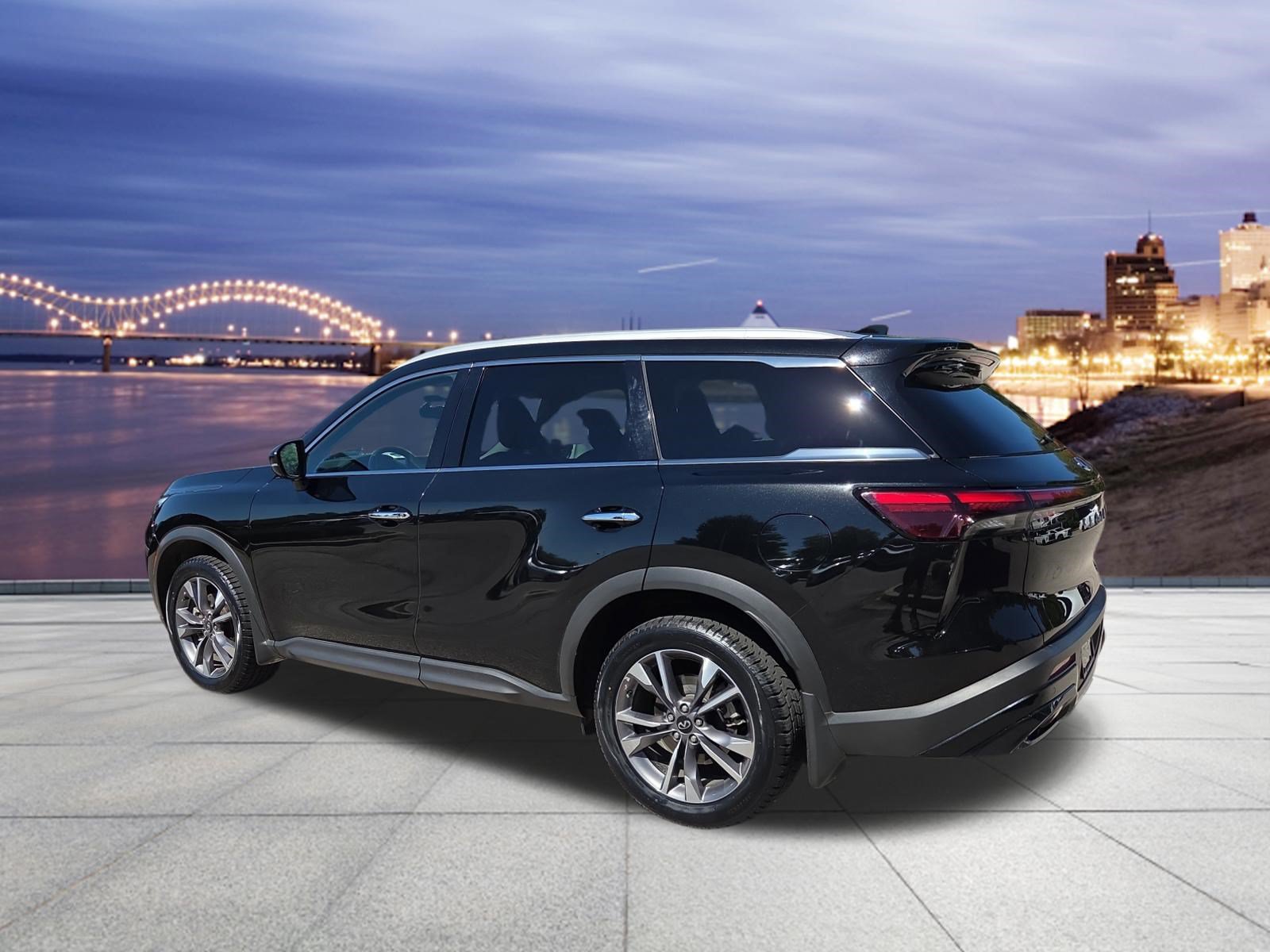 Used 2024 INFINITI QX60 Luxe FWD image 3