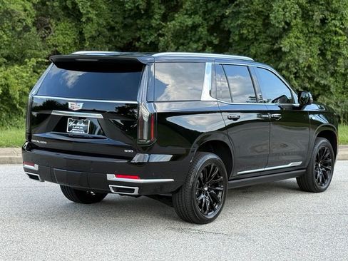 Used 2026 Cadillac Escalade Luxury w/ LPO, Floor Liner Package AWD/4WD image 13