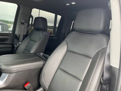 Used 2025 GMC Sierra 2500 SLT w/ SLT Convenience Package AWD/4WD image 12
