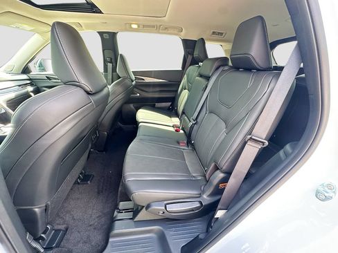 Used 2027 INFINITI QX60 Luxe w/ Cargo Package FWD image 27