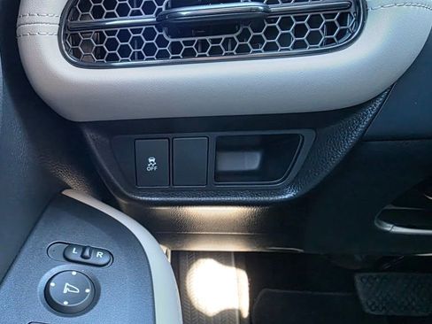 New 2026 Honda HR-V LX image 29