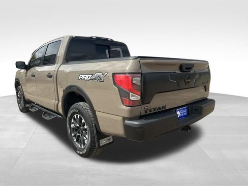 Used 2021 Nissan Titan PRO-4X AWD/4WD image 5