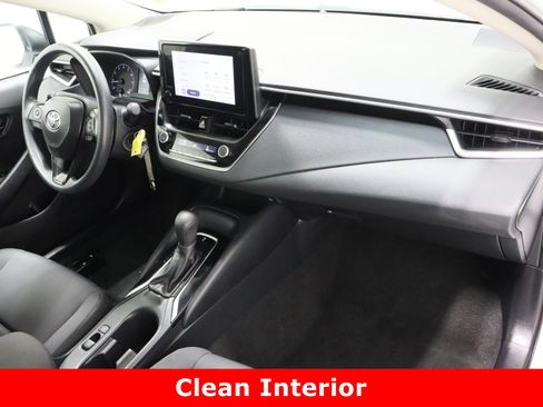 Used 2024 Toyota Corolla LE image 32