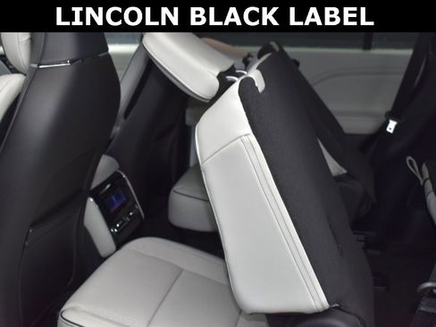 New 2026 Lincoln Aviator Black Label w/ Dynamic Handling Package image 11