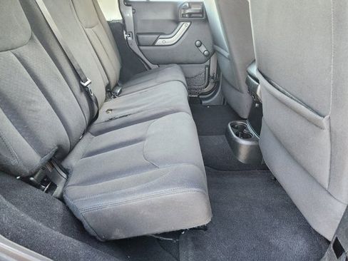 Used 2016 Jeep Wrangler Unlimited Sport w/ Connectivity Group image 28