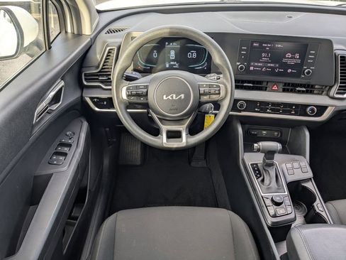 Used 2024 Kia Sportage LX FWD image 13