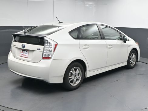 Used 2011 Toyota Prius Three image 8