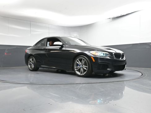Used 2016 BMW M235i Coupe image 31