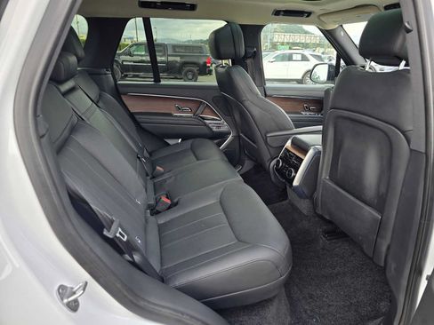 Used 2023 Land Rover Range Rover SE AWD/4WD image 13