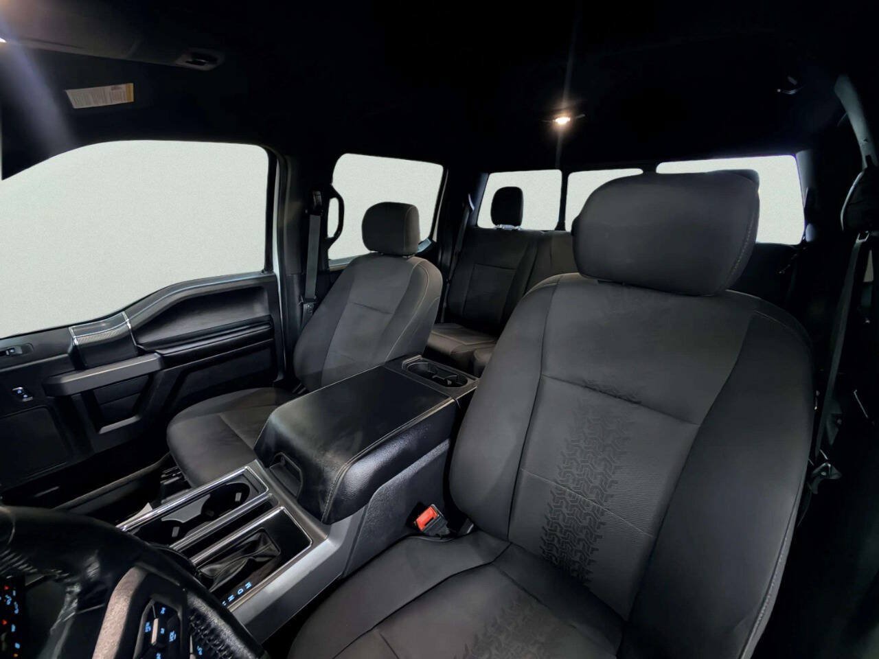 Used 2018 Ford F150 XLT w/ Equipment Group 302A Luxury AWD/4WD image 19