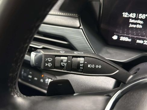 Used 2024 GMC Acadia Elevation AWD/4WD image 28