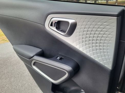 Used 2024 Kia Soul LX w/ Option Group 015 image 15