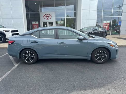 Used 2024 Nissan Sentra SV w/ All-Weather Package FWD image 2