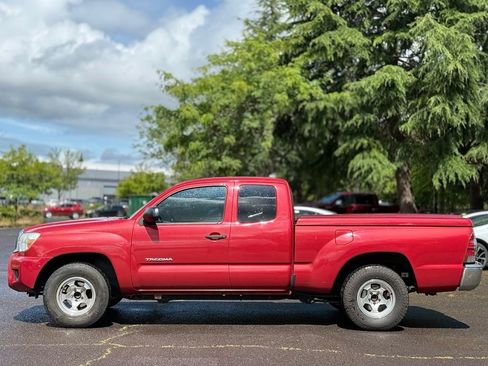 Used 2014 Toyota Tacoma 2WD Access Cab w/ SR5 Package image 2