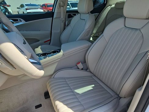Certified 2026 Genesis G70 2.5T Prestige RWD image 14