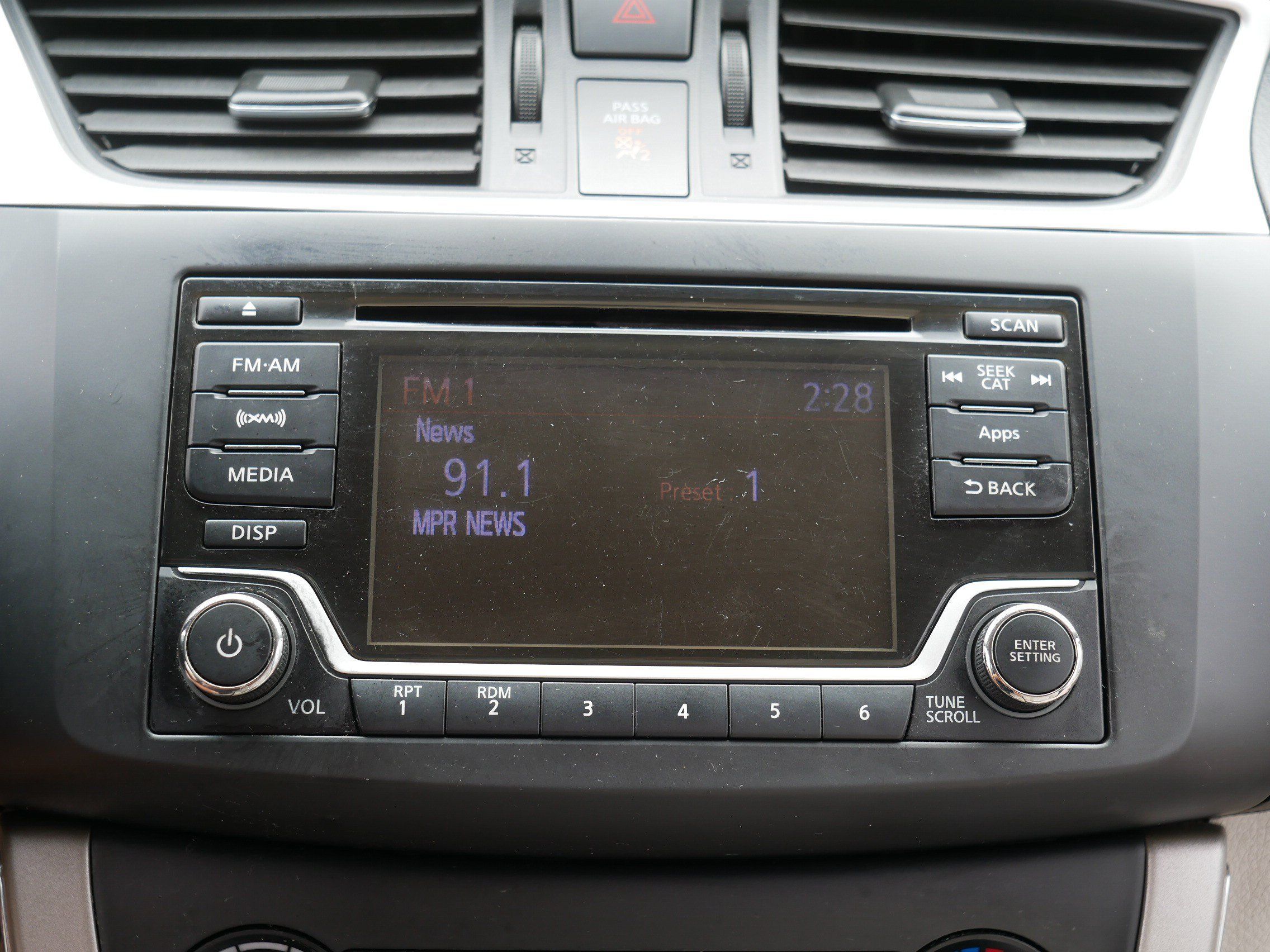 Used 2015 Nissan Sentra SV w/ Style Package FWD image 27