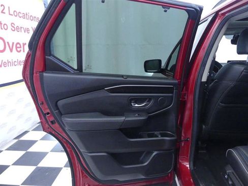 Used 2025 Honda Pilot Elite image 26