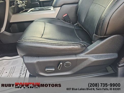 Used 2018 Ford F250 Lariat w/ Lariat Ultimate Package AWD/4WD image 13