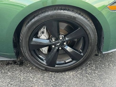 Used 2022 Ford Mustang GT w/ Black Accent Package RWD image 9