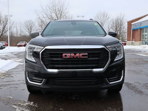 Used 2022 GMC Terrain SLE w/ Driver Convenience Package image 5