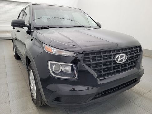 Used 2021 Hyundai Venue SE FWD image 13
