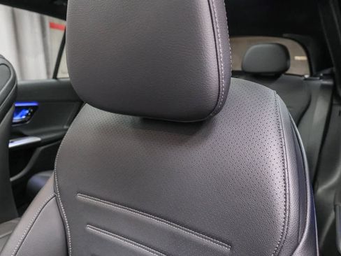 Certified 2025 Mercedes-Benz GLC 300 image 20