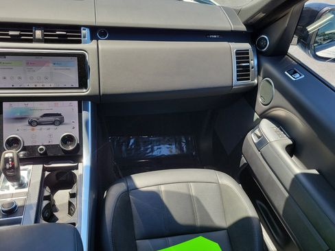 Used 2020 Land Rover Range Rover Sport HST image 17