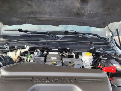 Used 2024 RAM 3500 Big Horn AWD/4WD image 40