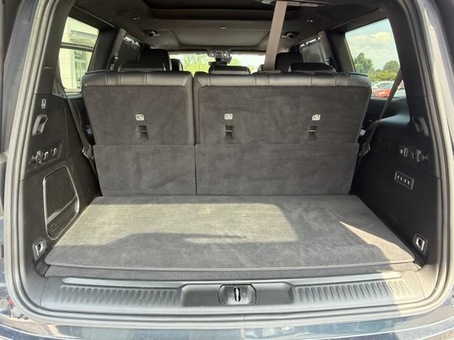 Used 2025 Jeep Wagoneer Series III w/ Premium Group I AWD/4WD image 31