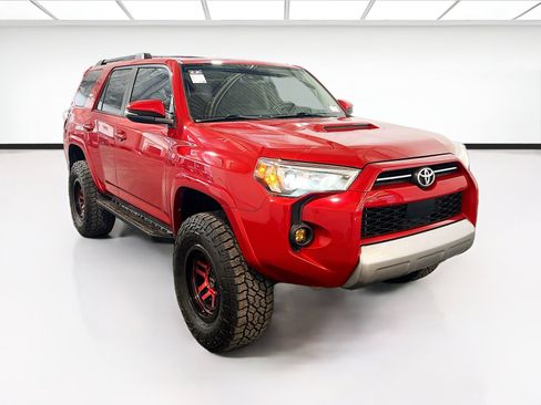 Used 2022 Toyota 4Runner TRD Off-Road Premium w/ Moonroof Package AWD/4WD image 3