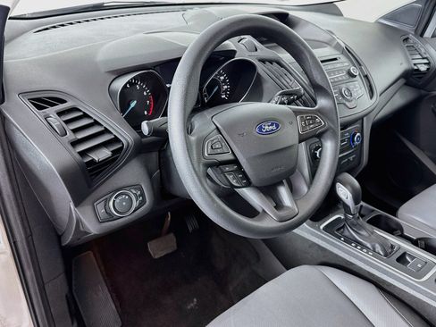 Used 2017 Ford Escape S FWD image 9