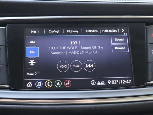 Used 2021 Buick Enclave Essence w/ Sport Touring Edition FWD image 32