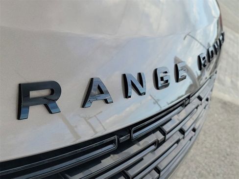 Certified 2023 Land Rover Range Rover Sport SE image 9