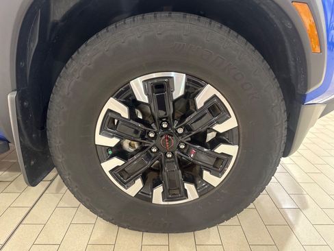 Used 2024 Nissan Frontier Pro-X w/ Pro Convenience Package RWD image 5
