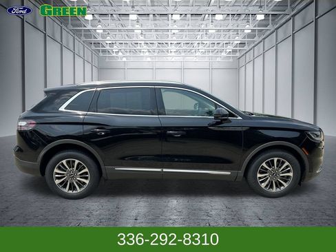 Certified 2023 Lincoln Nautilus AWD w/ Premium Package image 6