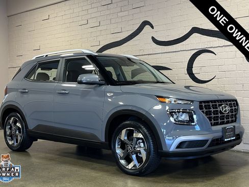 Used 2022 Hyundai Venue SEL w/ Cargo Package FWD image 1