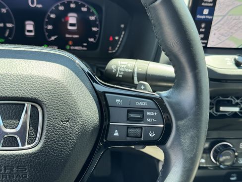 Used 2024 Honda Accord Touring image 21