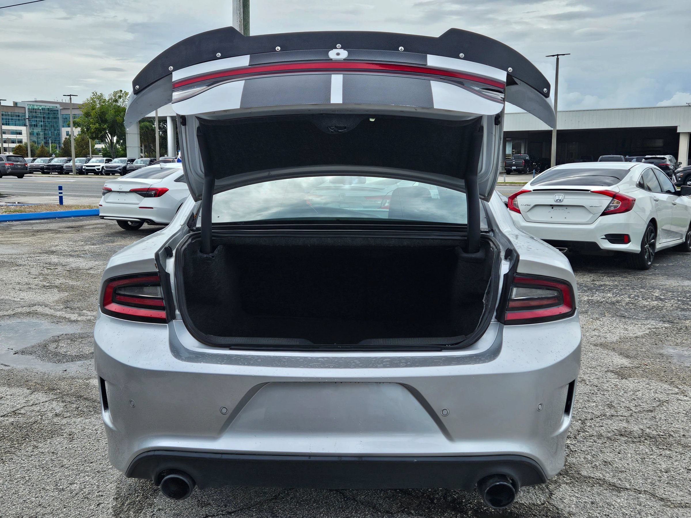 Used 2020 Dodge Charger R/T RWD image 18